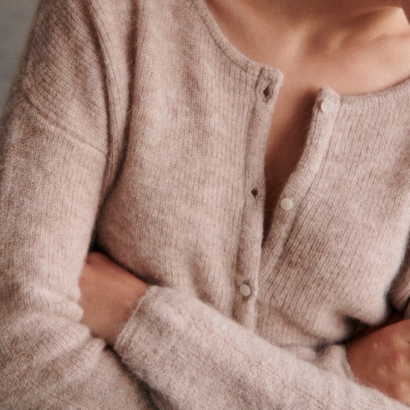 Sezane NWT X-Small Beige Cardigan Gilet Gaspard - Picture 3 of 9